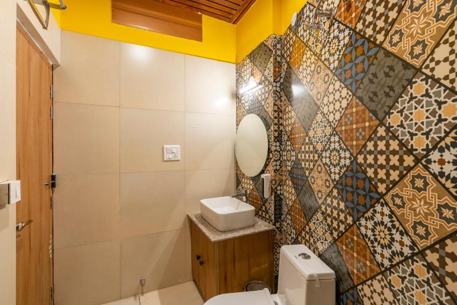 the hosteller rishikesh upper tapovan