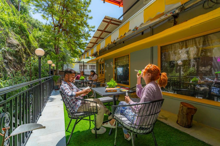 the hosteller mussoorie mall road