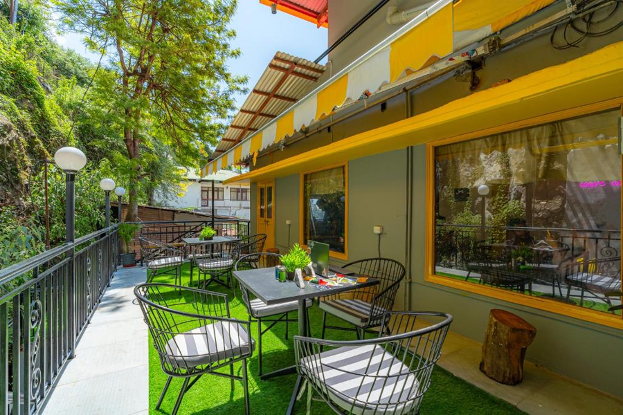 the hosteller mussoorie mall road