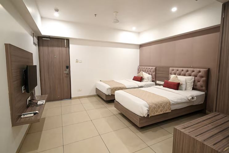 hotel dwarkamai a pure vegetarian hotel