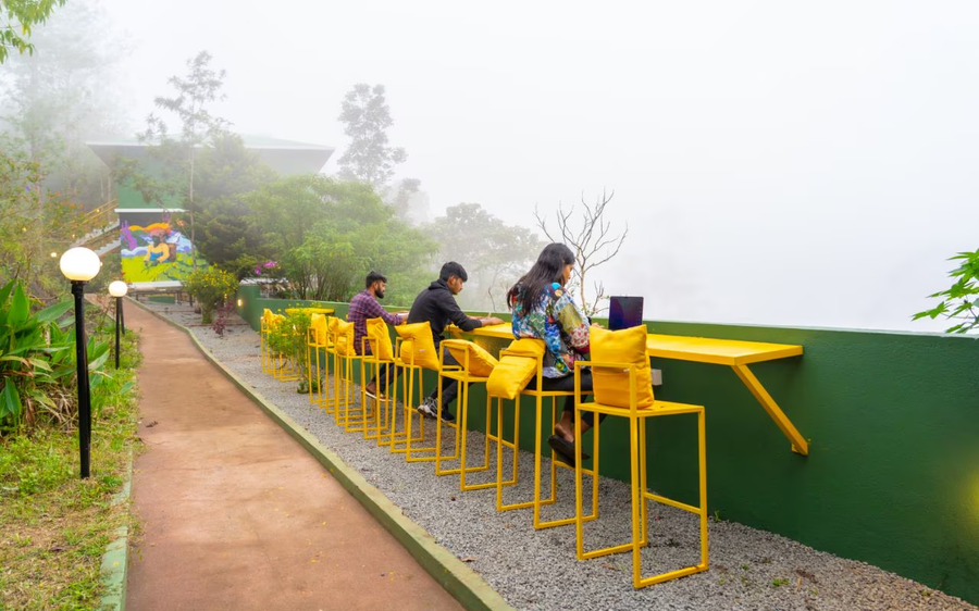 the hosteller munnar