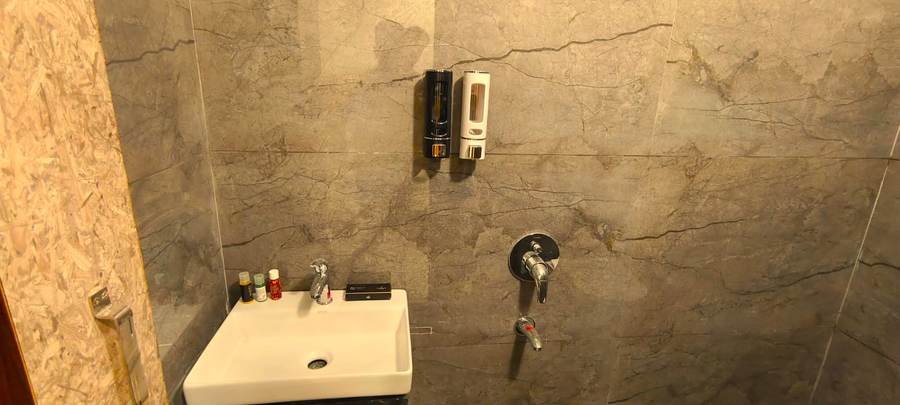 hotel meritel grande vijay nagar indore