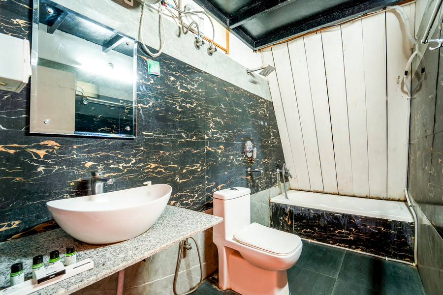 paradise pool resort