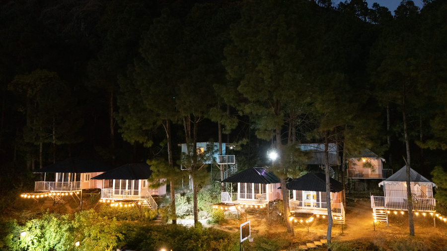 paradise pool resort