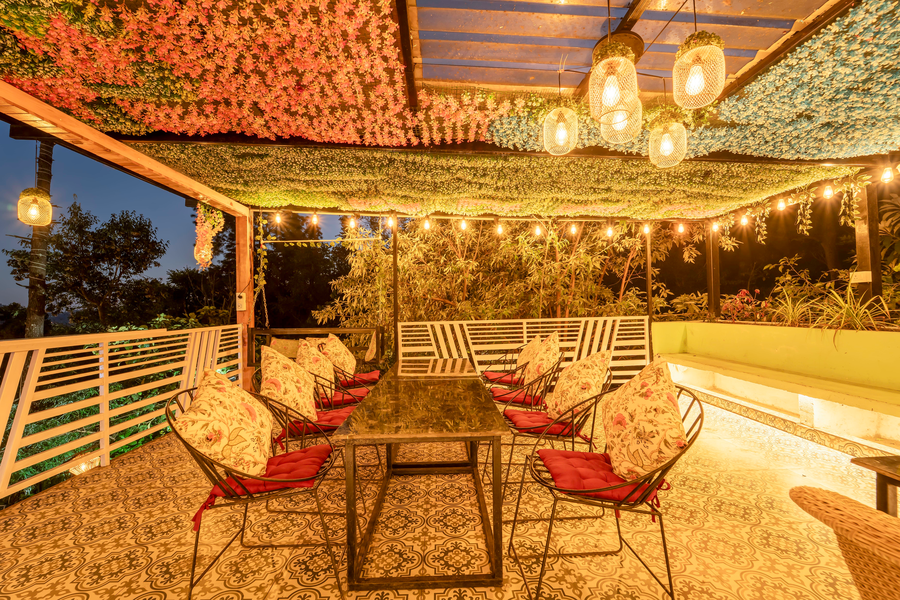 paradise pool resort