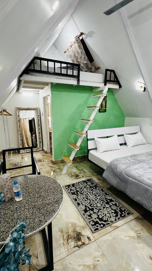 paradise pool resort