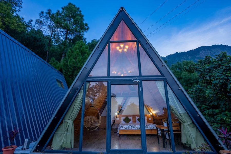 paradise pool resort