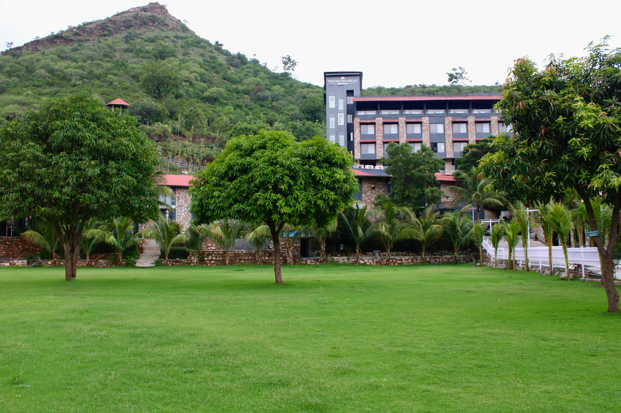 the divine hills resort