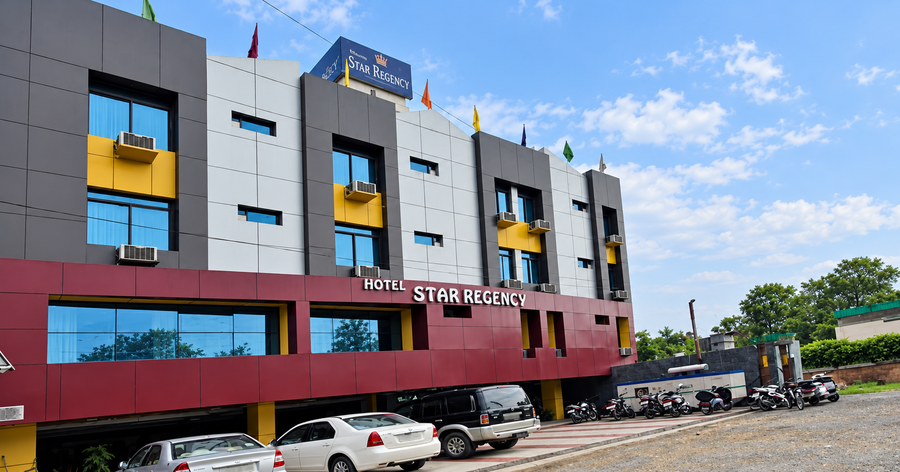 Hotel Star Regency,87-37D-10, Lal Bahadur Shastri Marg, Civil Lines, Prayagraj, Uttar Pradesh 211001,3 star