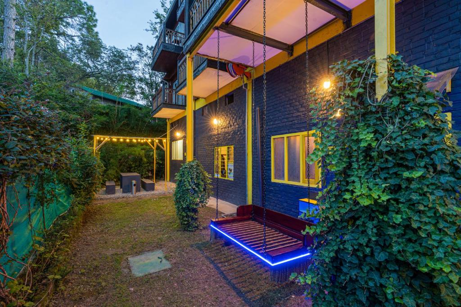 The Hosteller Kasar Devi,Balt Bari,3 star