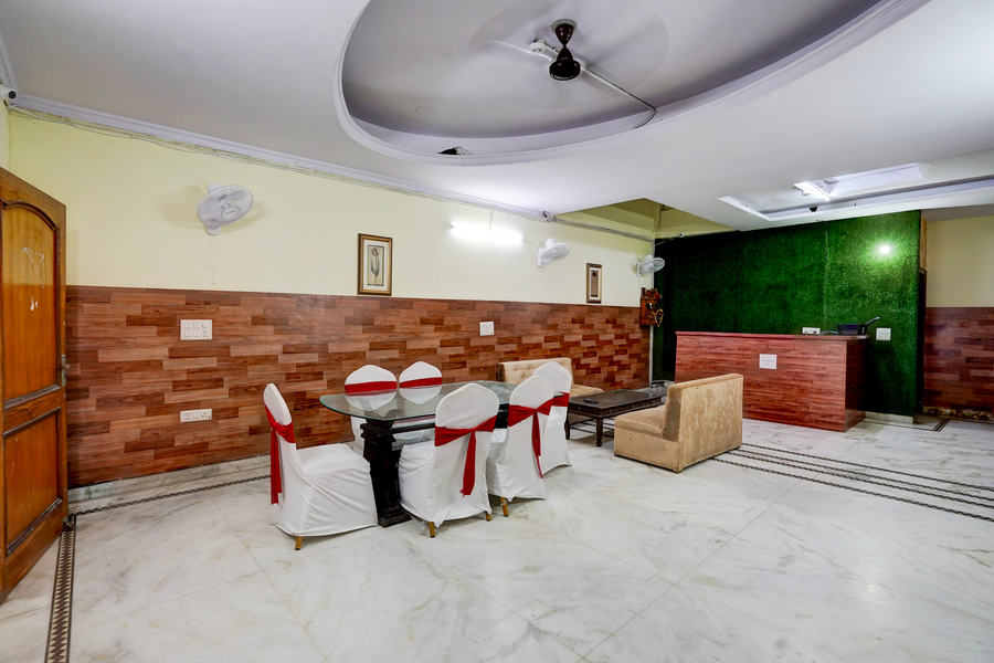 hotel ashray noida