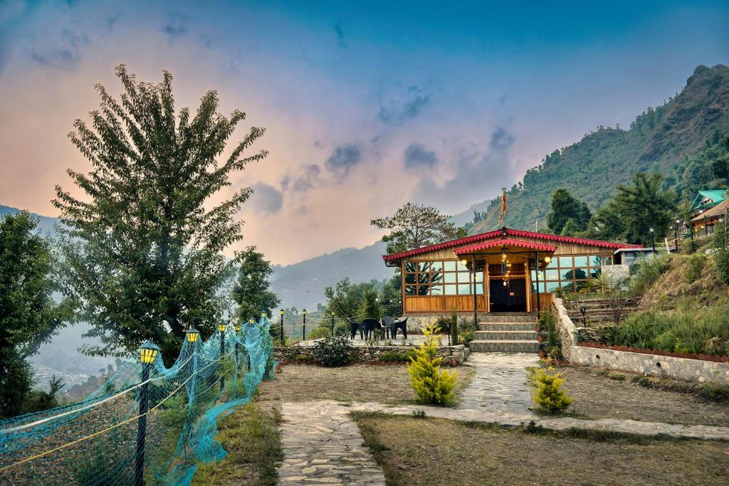 Aotel Pangot (Formerly Royal Cliff),Pangoot,3 star