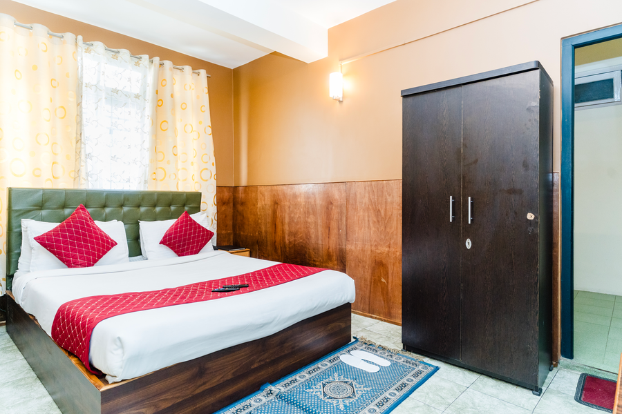 sparrow juniper tree near mg marg