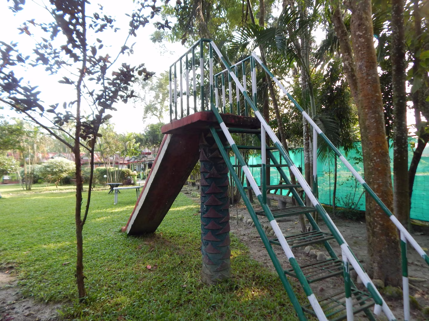 Sdd Resort Murti,Jalpaiguri>>Bagdogra,3 star