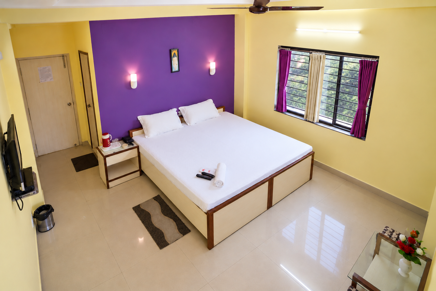 hotel mira international