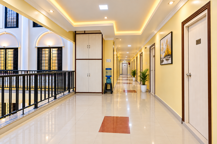 hotel mira international