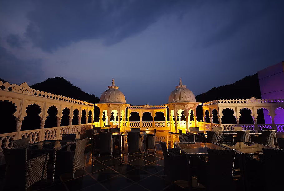 Arryaa Inn,Kodiyat Main Rd, Near Ananta Resort, Udaipur, Rajasthan 313001,3 star