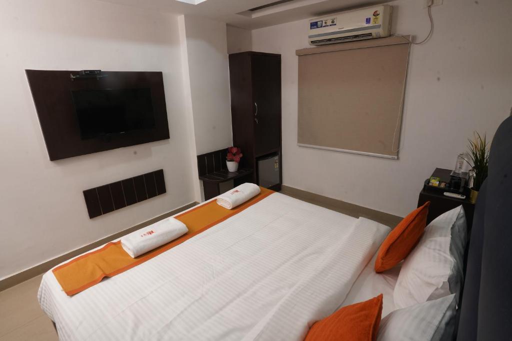 hotel marigold atnest gachibowli a business hotel