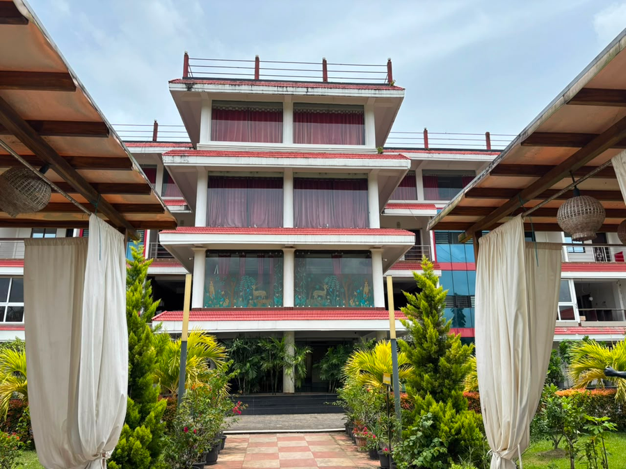 At Hotels  Resorts,Dolly Gunj,3 star