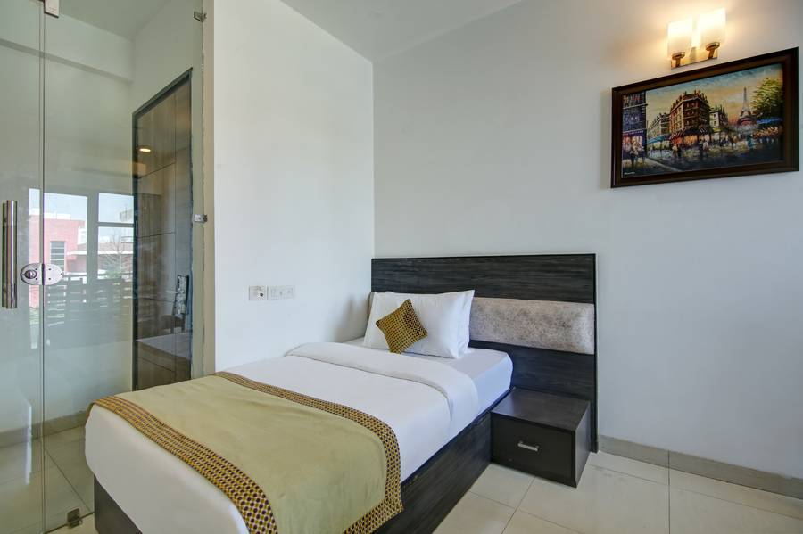 hotel 91 medanta