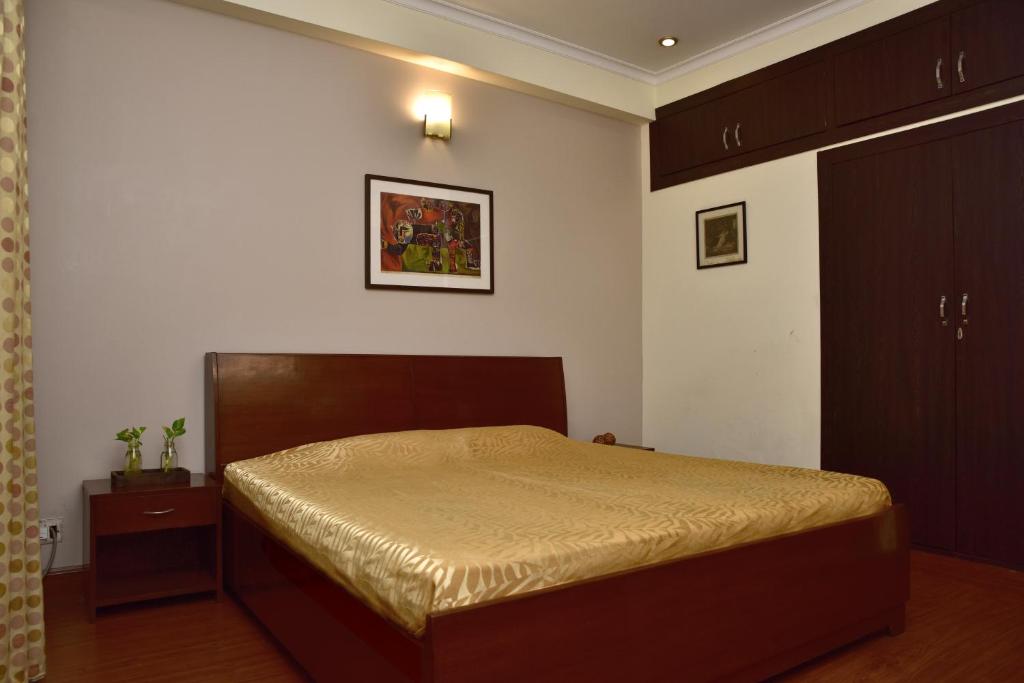 woodpecker apartments 2bhk service apartment