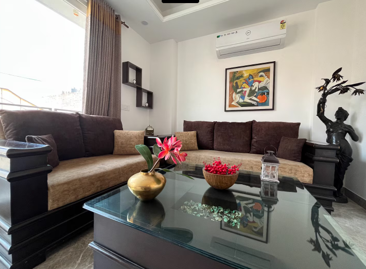 Woodpecker Apartment | Rooms & Caretaker,Green Park,3 star