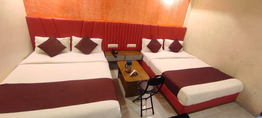 hotel avadh palace