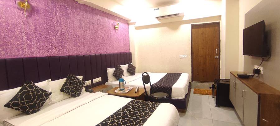 hotel avadh palace