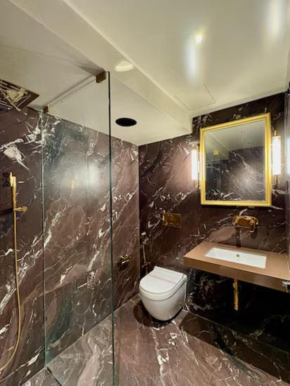 gulf hotel colaba