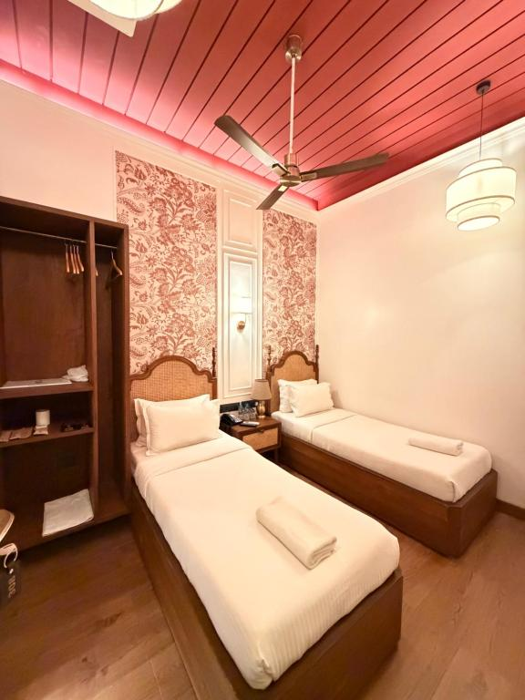 gulf hotel colaba