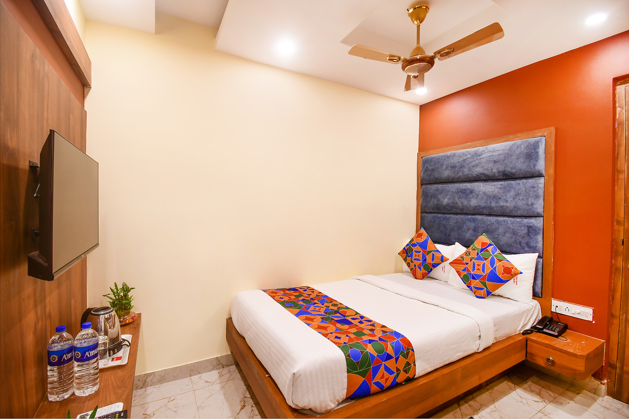 Fabhotel Aqua Tulip,Topsia,3 star