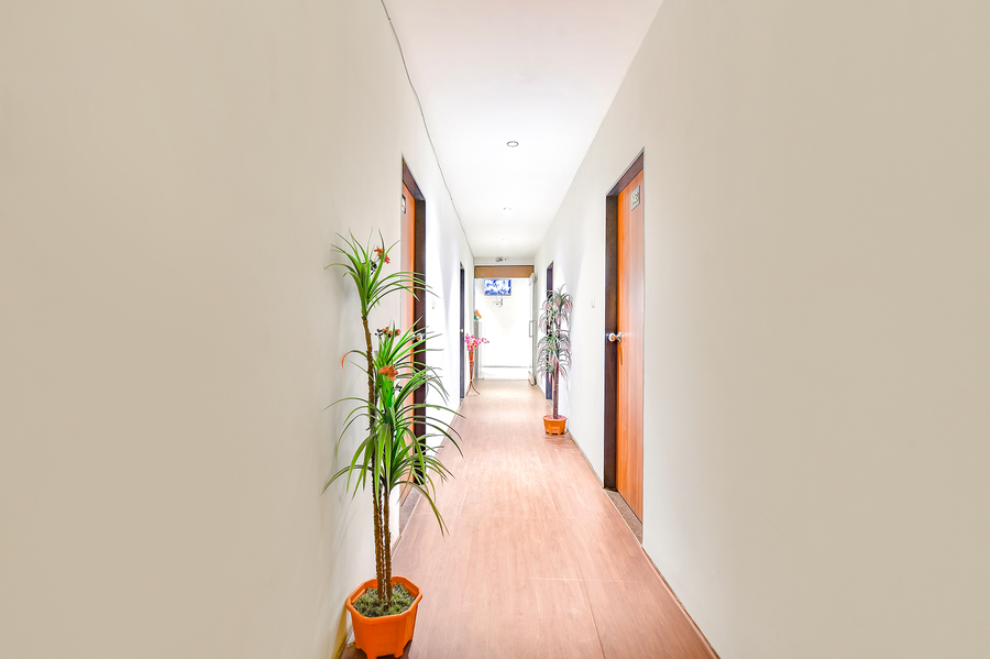 fabhotel nidhivan
