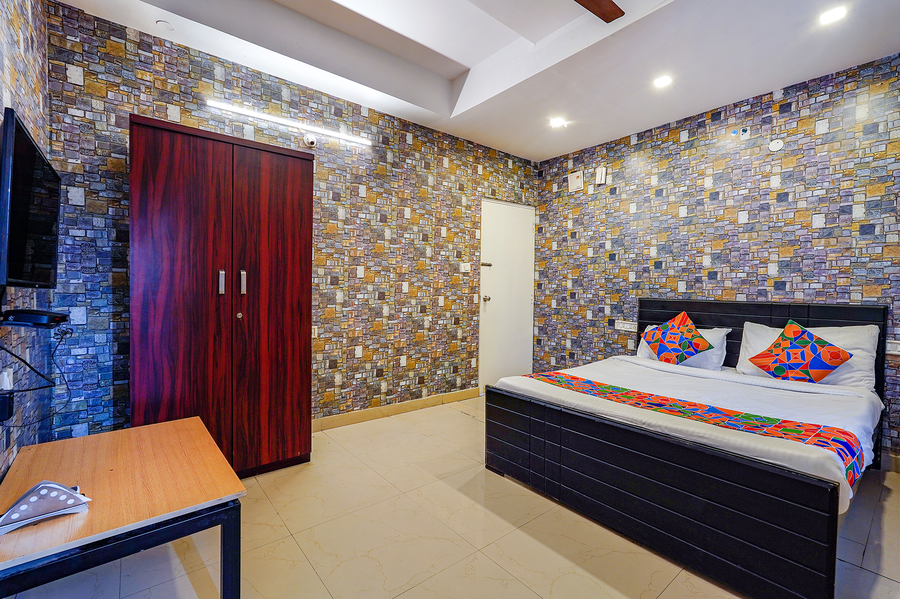 fabhotel kings suites banaswadi