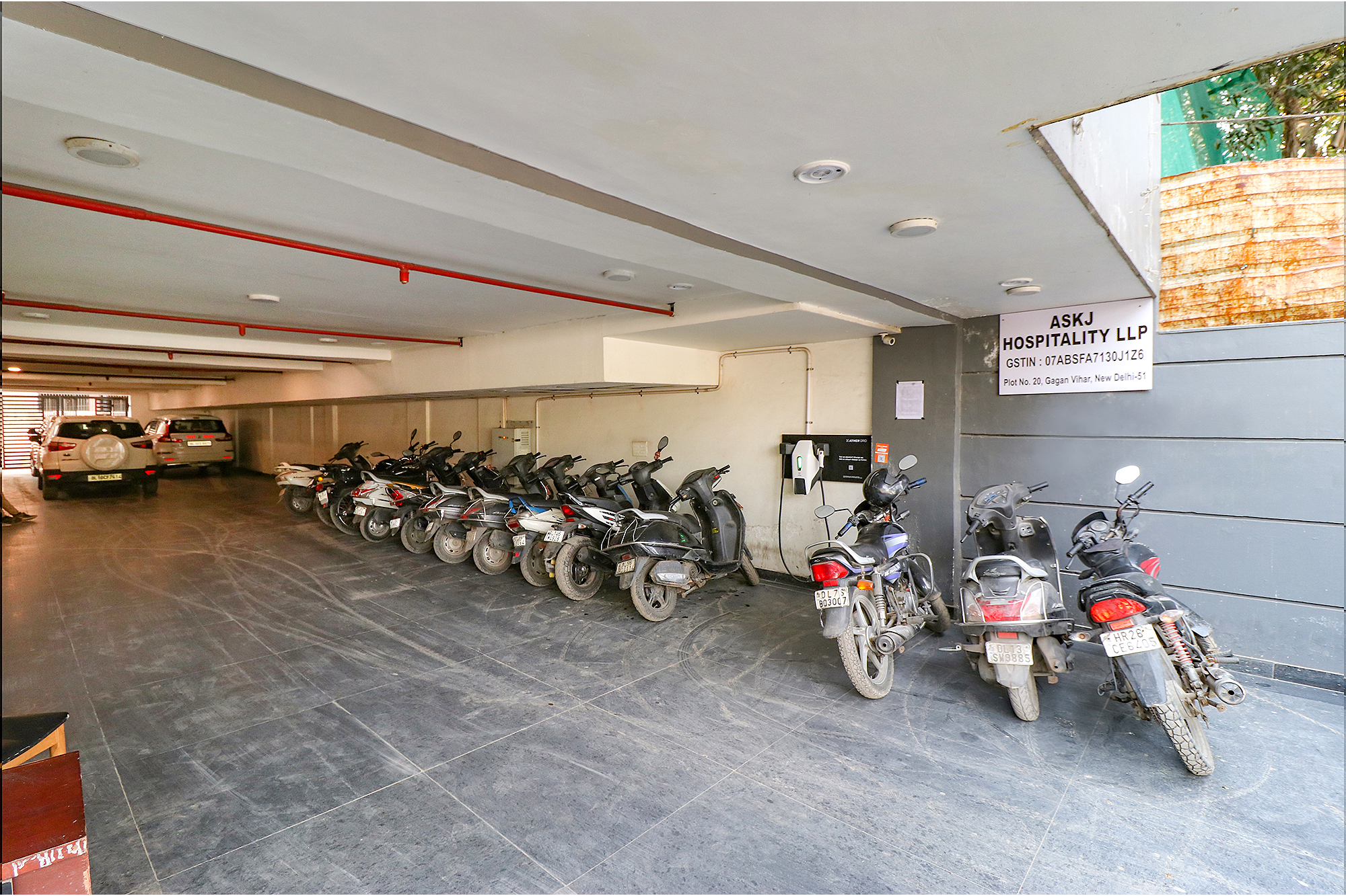 Fabexpress La Serene - Near Yamuna Sports Complex,,3 star