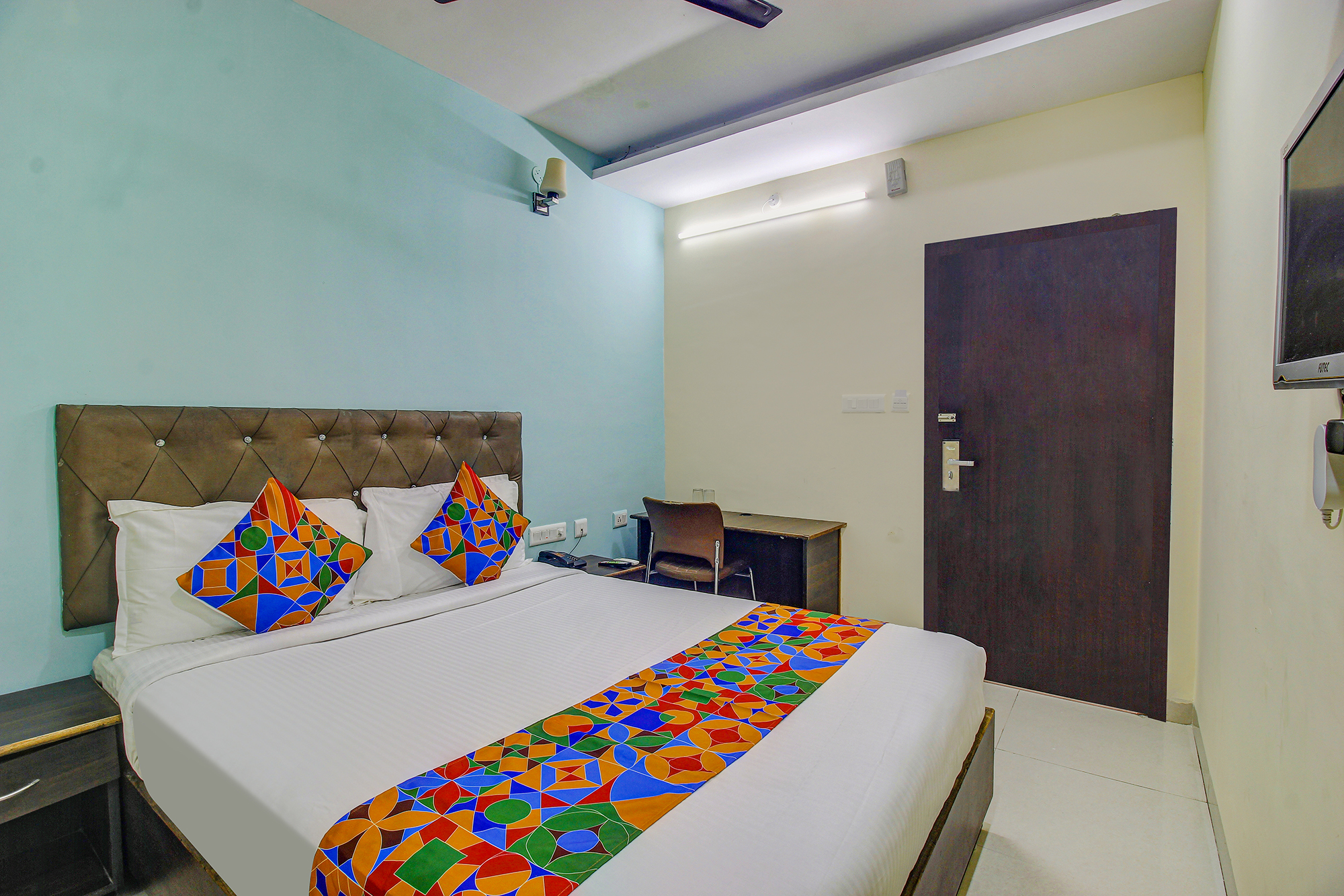 Fabhotel L Grand,Flat No 208, 9-4-151/22, Prathibha Apartments, Sebastian Road, Secunderabad Railway Station Area, Secunderabad,3 star