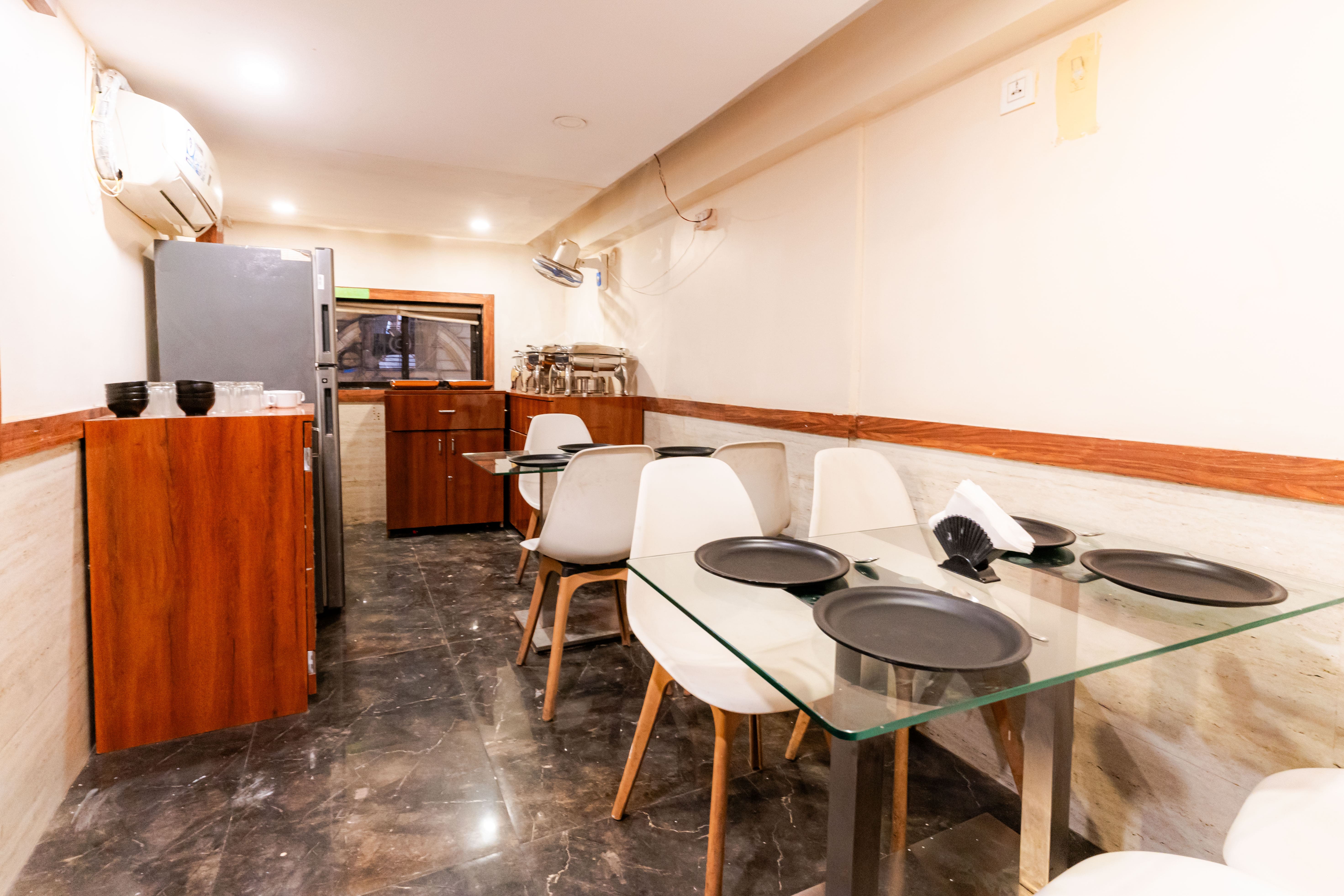Itsy Hotels Elegant,Mandvi,3 star