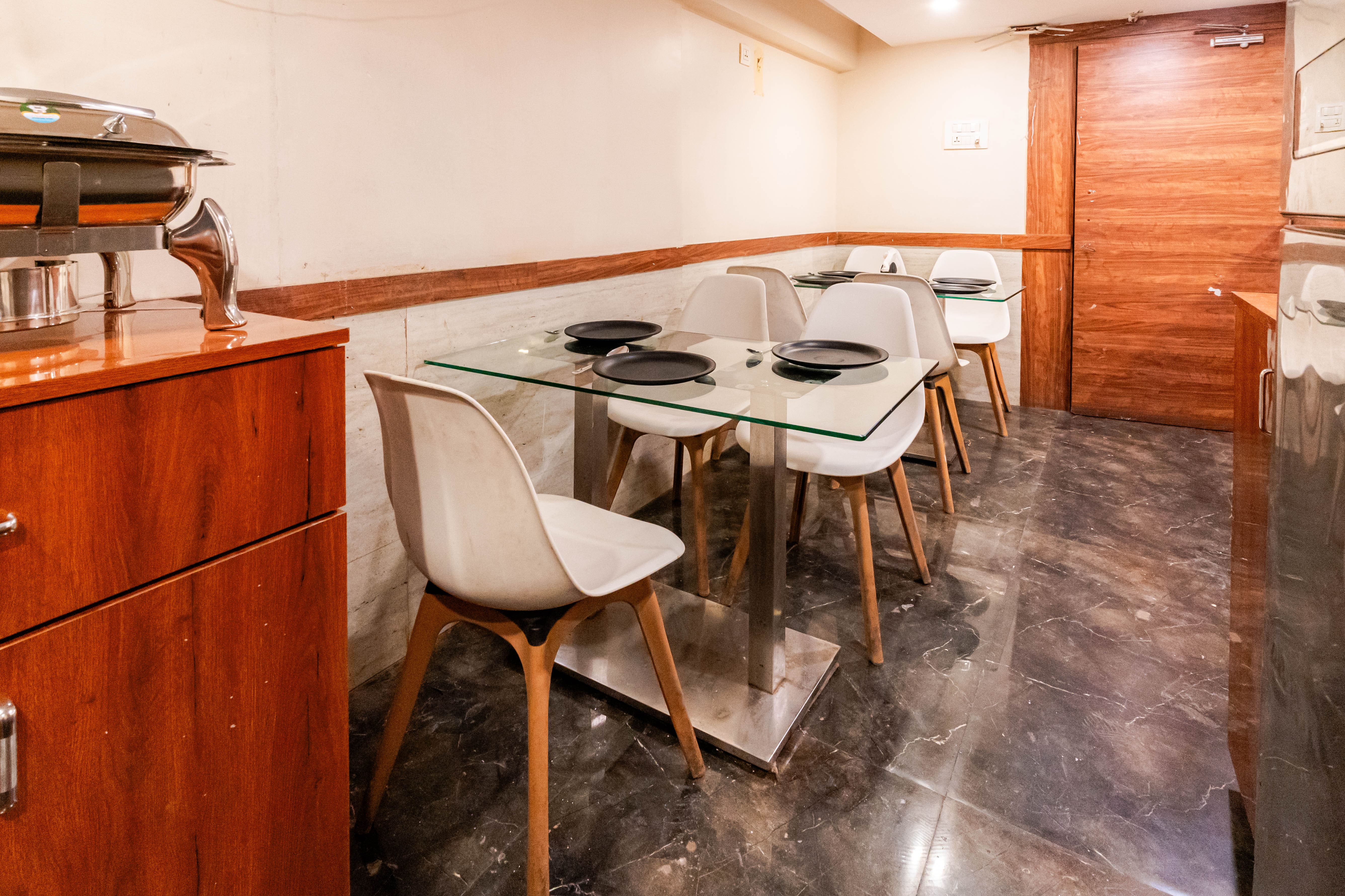 Itsy Hotels Elegant,Mandvi,3 star