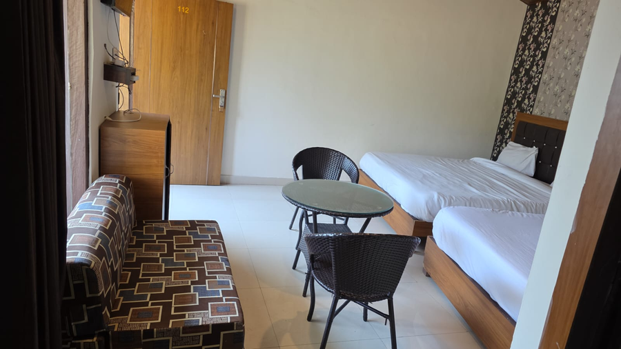 the jungle castle resort