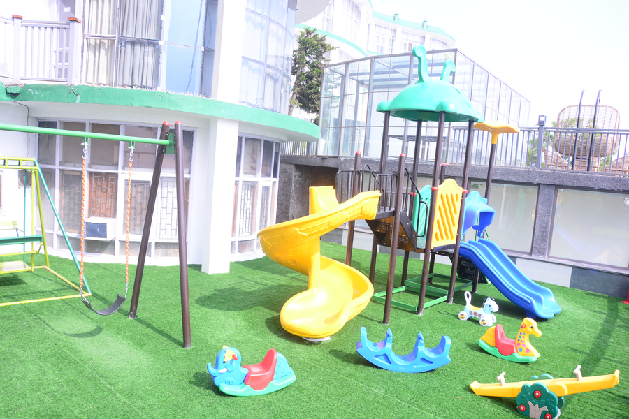 hotel barog heights