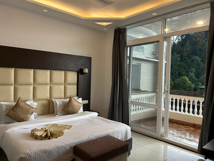 mountain midst rooms with balcony