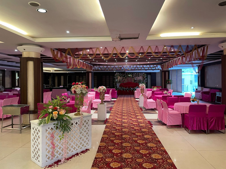 hotel paras derabassi