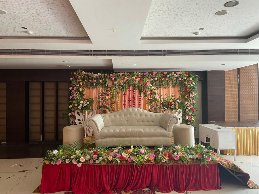 Hotel Paras - Derabassi,Sahibzada Ajit Singh Nagar,3 star