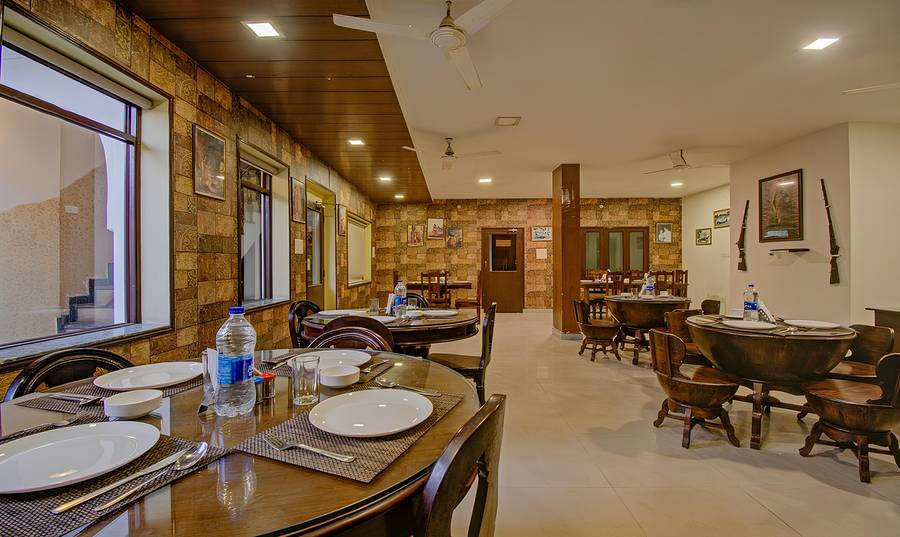 Heritage Utsav Vilas,Hawa Sadak,3 star