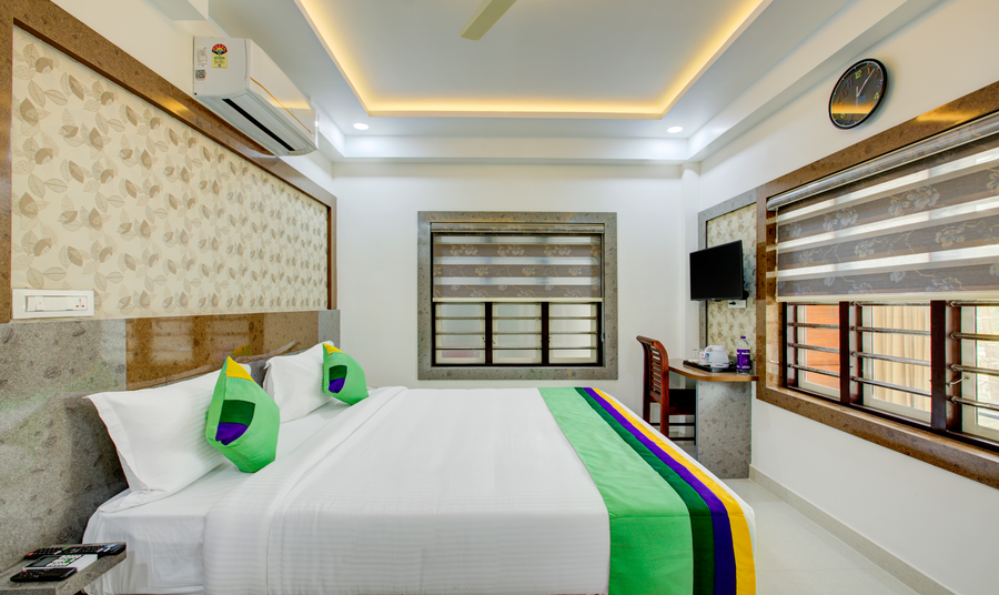 Treebo Love Shore Residency, 290 M From Lakeshore Hospital,Kumbalangi,3 star