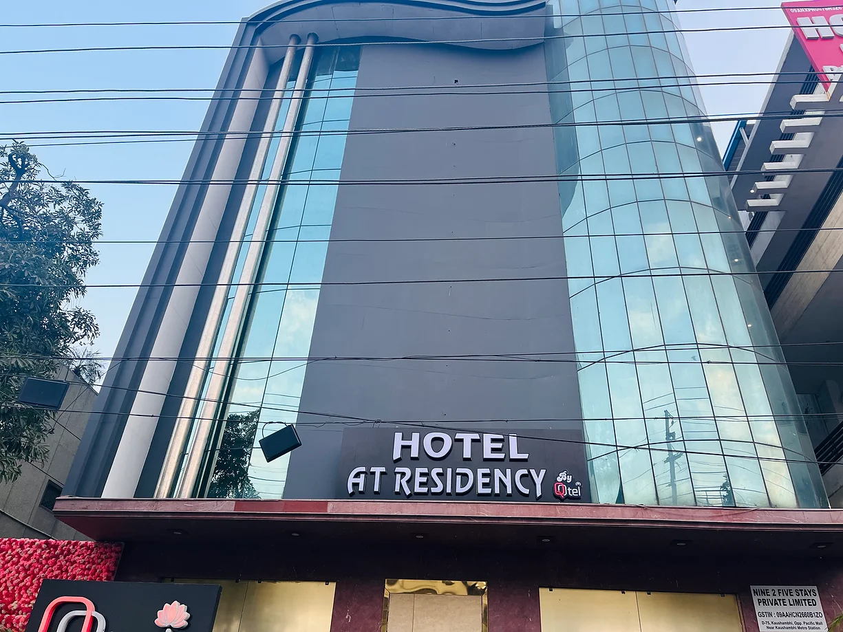 Qotel Hotel At Residency Kaushambi