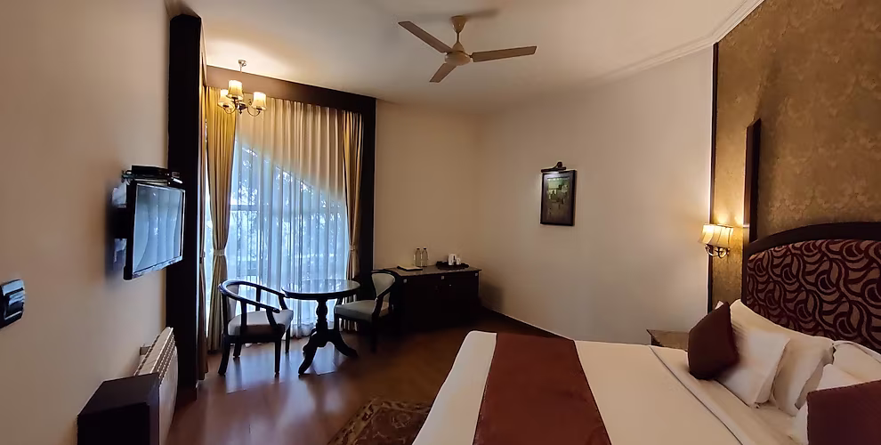 hotel arif castles