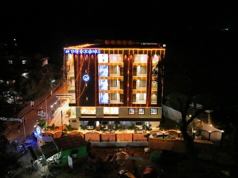 The Godavari Gokarna,Om Beach Road,4 star