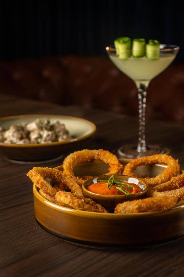 37Th Crescent Hotel,Gandhi Nagar,4 star
