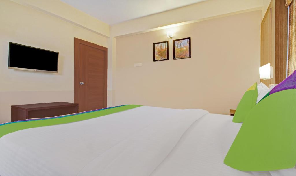 golden landmark green valley beach resort