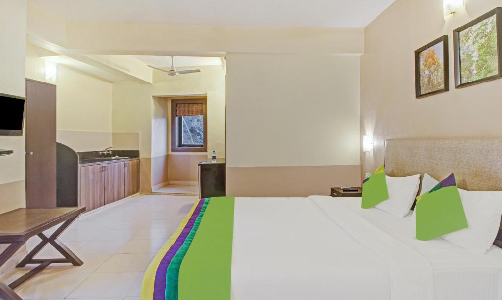 golden landmark green valley beach resort